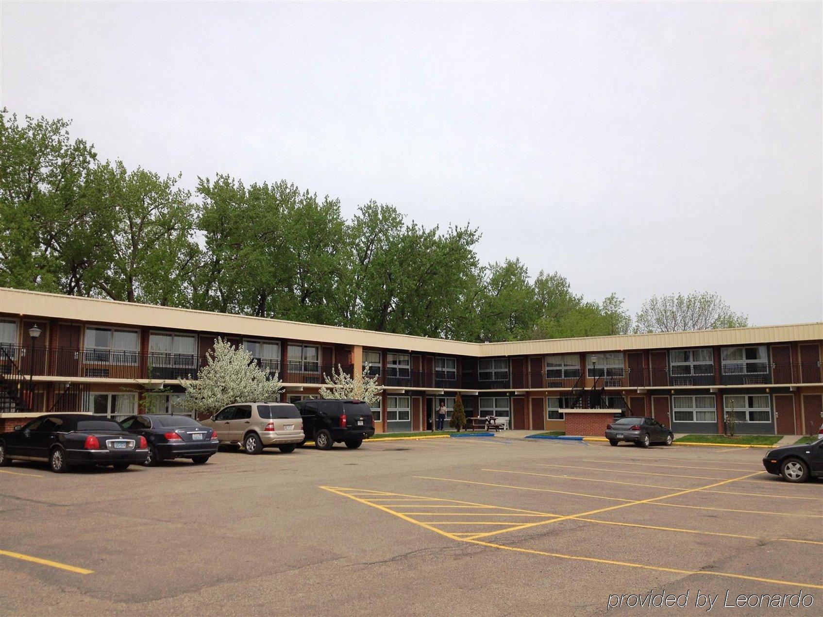 Devils Lake Inn By Oyo Near Devils Lake Regional Airport Exteriér fotografie